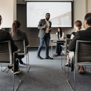 Événement d’entreprise : l’importance d’engager un agent de sécurité